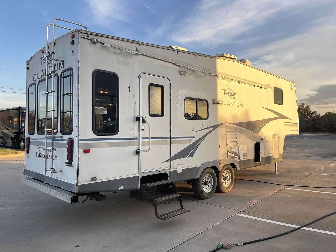 2005 TERRY QUANTUM 305RLDS