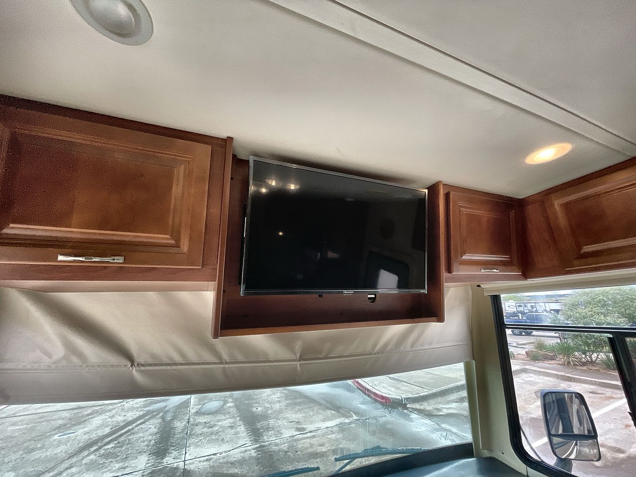 2014 HOLIDAY RAMBLER VACATIONER 33SFD