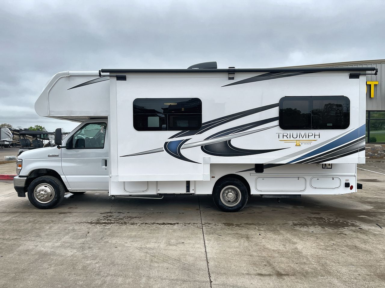 2026 NEXUS TRIUMPH SPORT 24TS