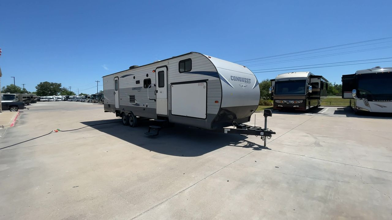 2018 GULF STREAM CONQUEST 30FRK