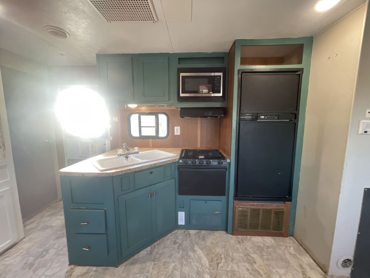 2010 KINGSPORT 301TB