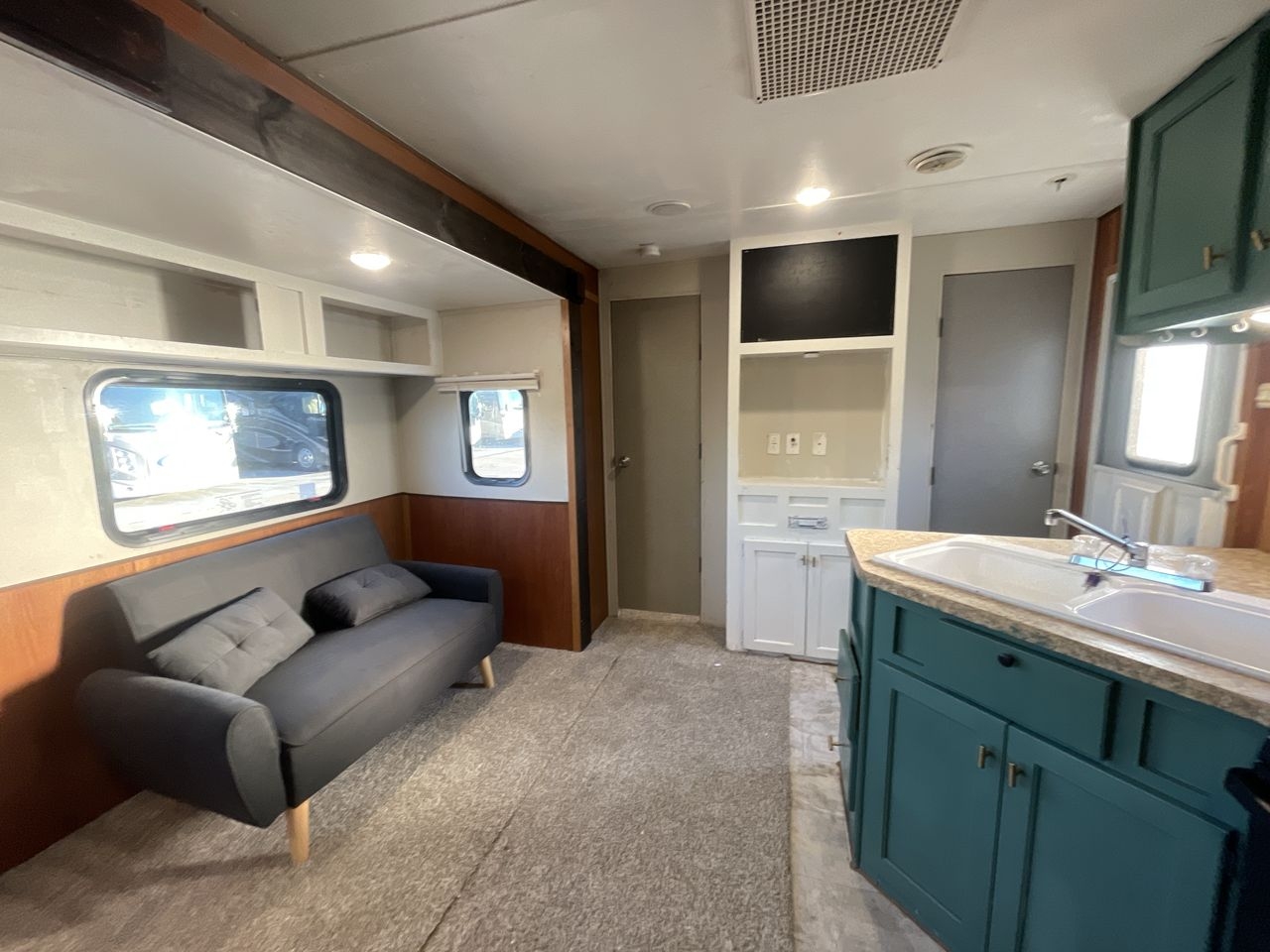 2010 KINGSPORT 301TB