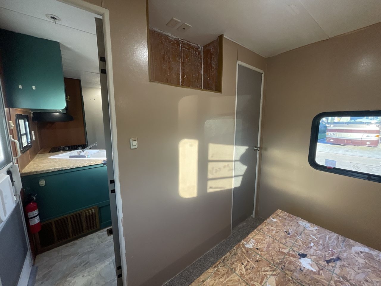 2010 KINGSPORT 301TB