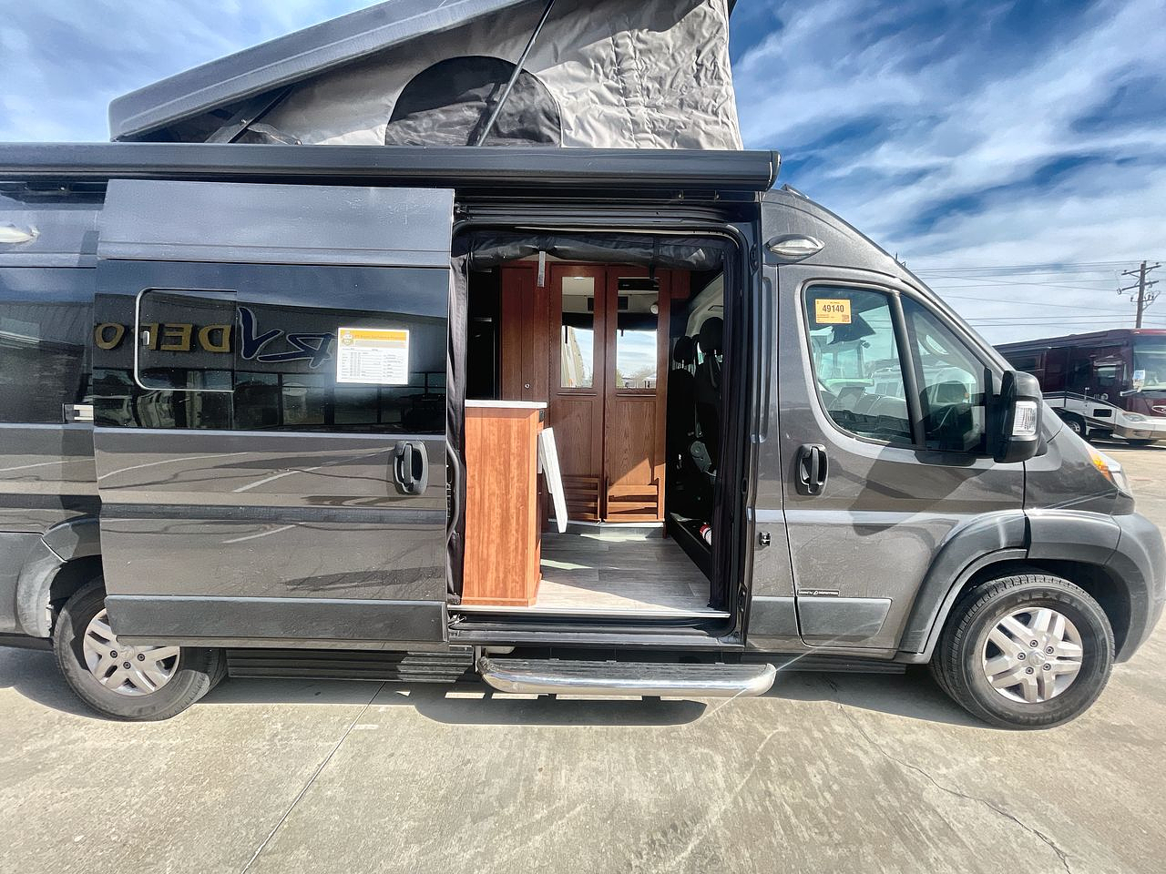2023 ROADTREK 190 PLAY SLUMBER