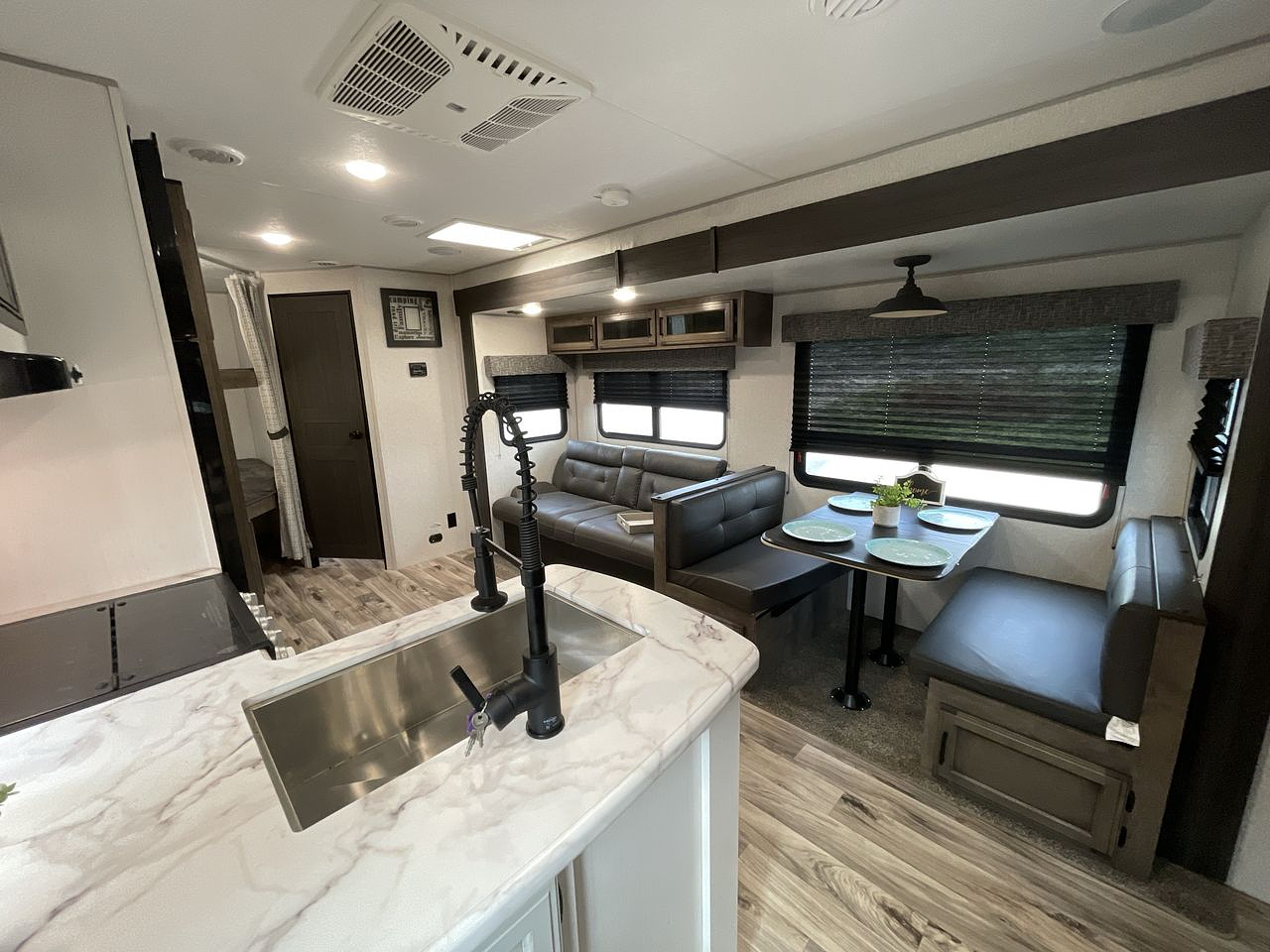 2022 K-Z SPORTTREK 281VBH