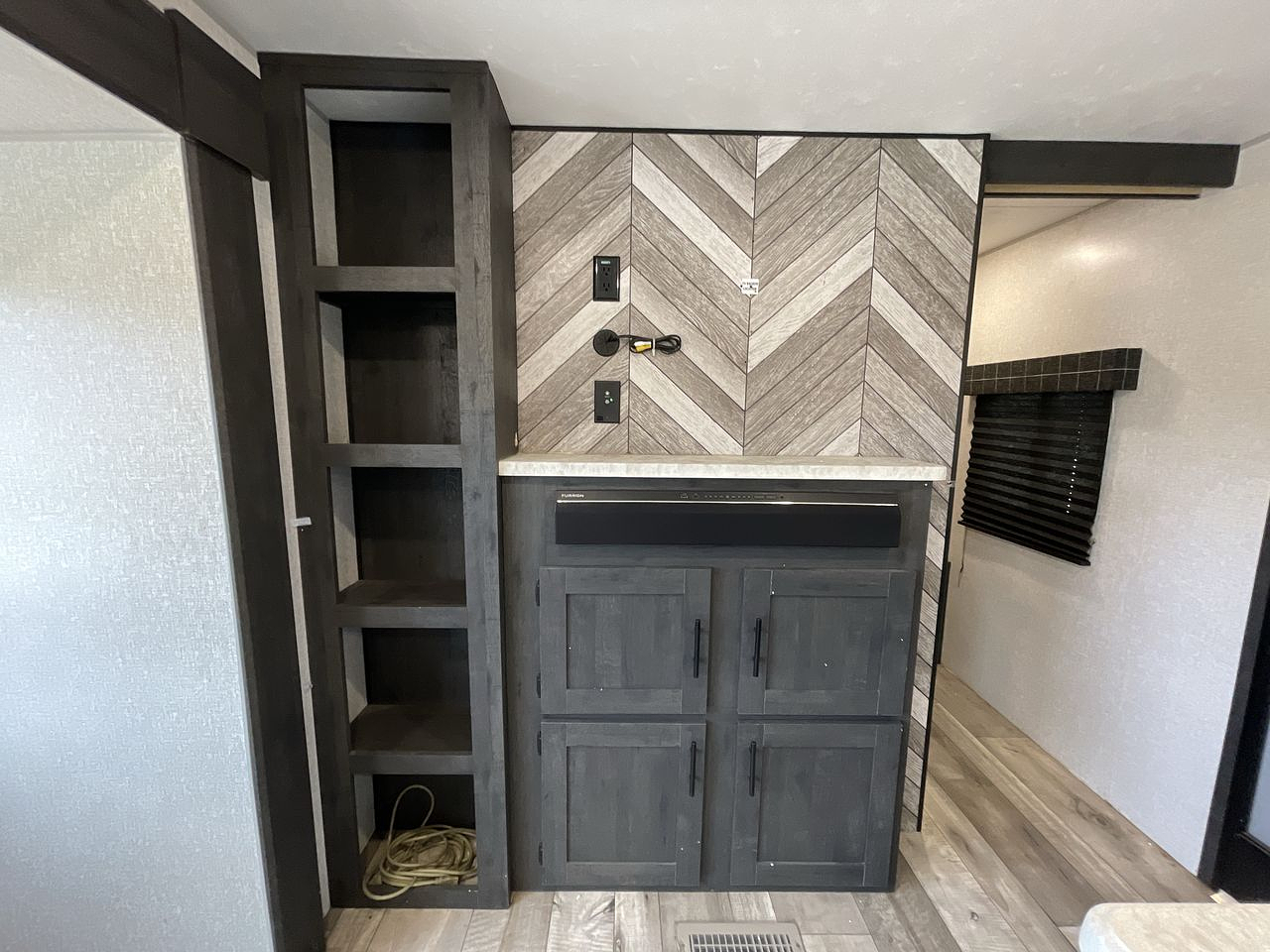 2022 KZ SPORTSMEN 332BHKSE