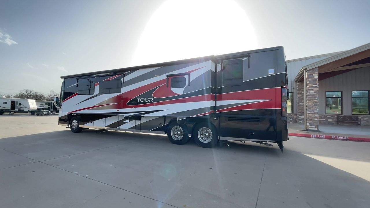 2015 WINNEBAGO TOUR 42QD