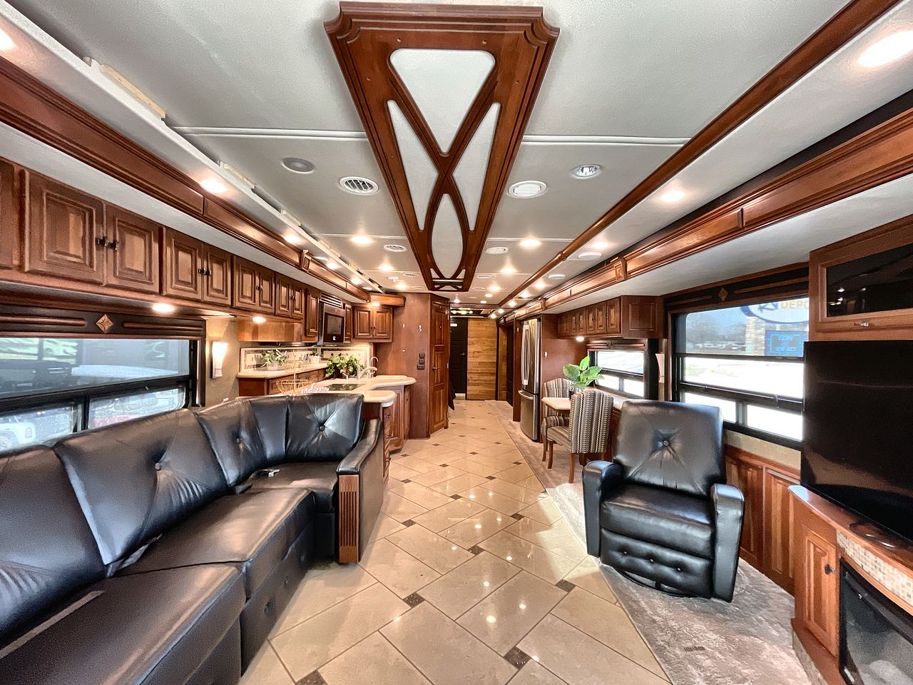 2015 WINNEBAGO TOUR 42QD