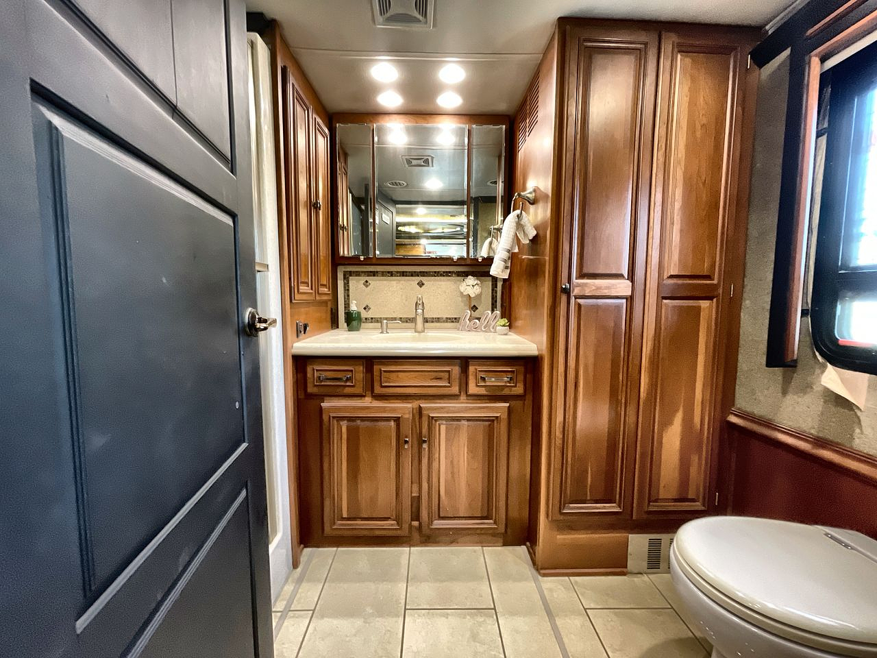 2015 WINNEBAGO TOUR 42QD