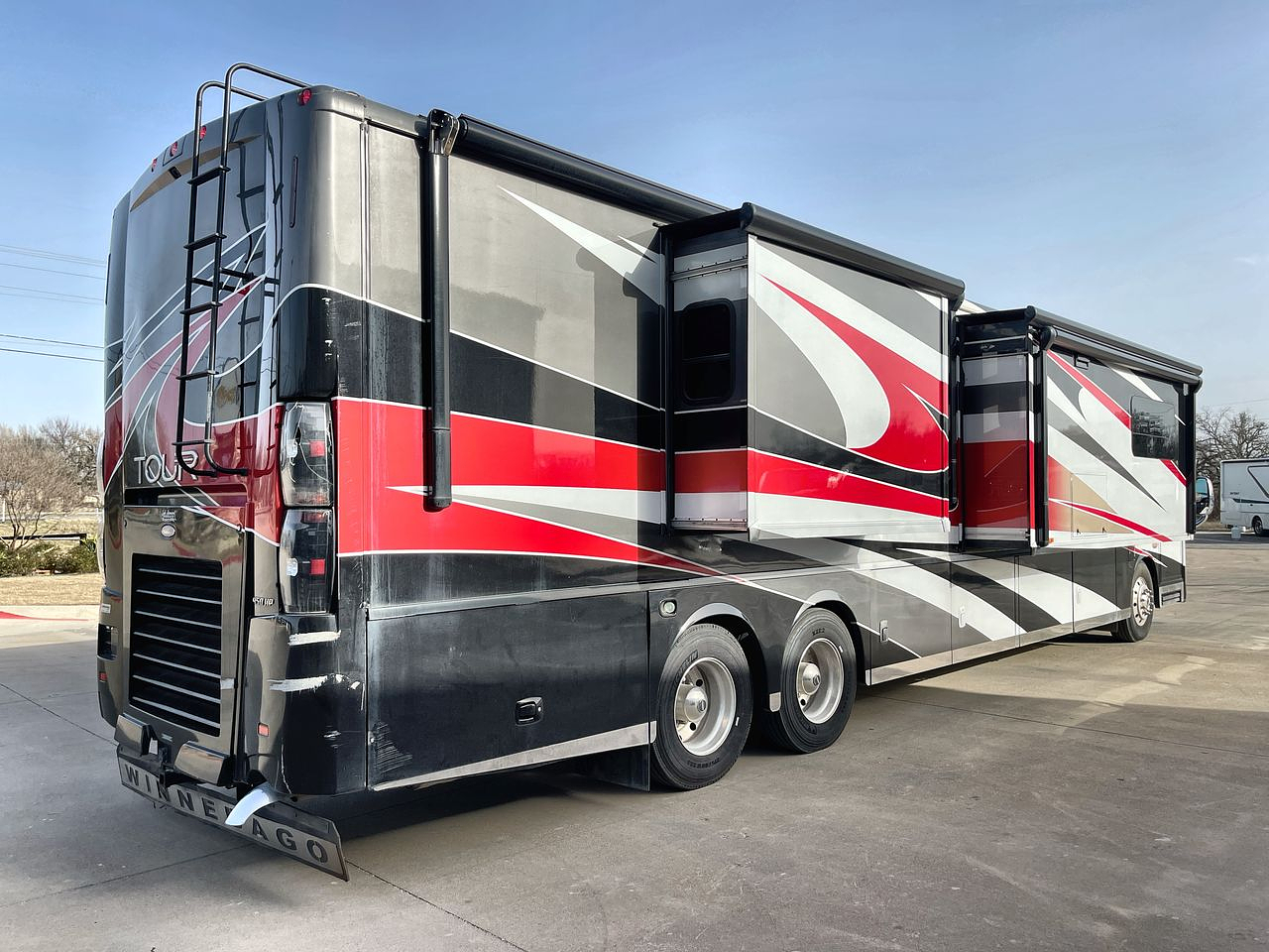 2015 WINNEBAGO TOUR 42QD