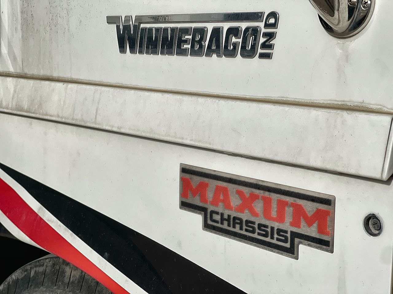 2015 WINNEBAGO TOUR 42QD