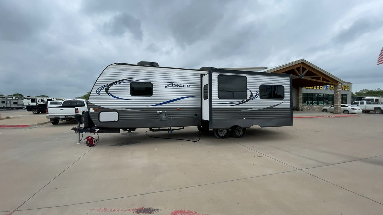 2017 CROSSROADS ZINGER Z1 27RL