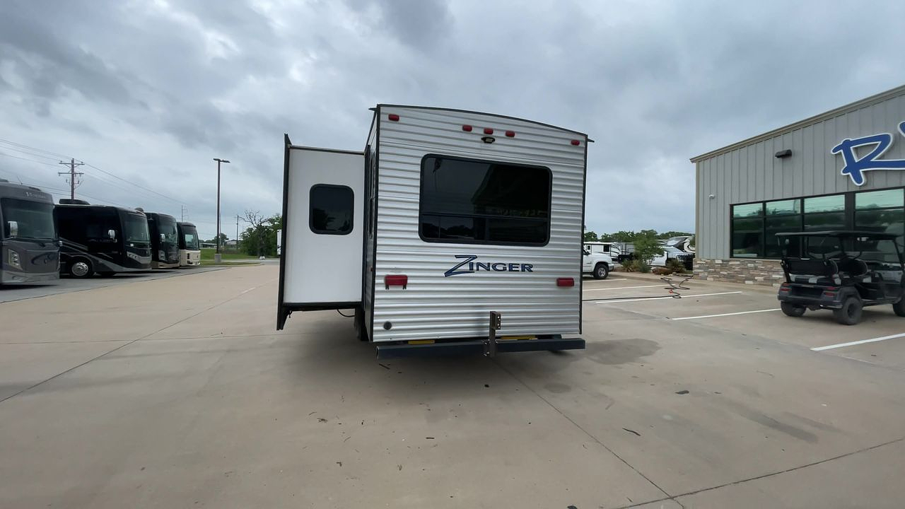 2017 CROSSROADS ZINGER Z1 27RL