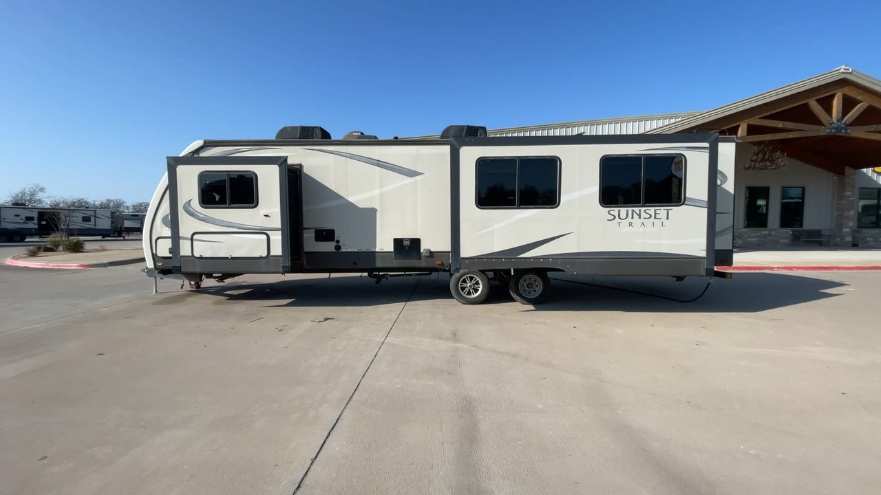 2017 CROSSROAD SUNSET TRAIL 322RL
