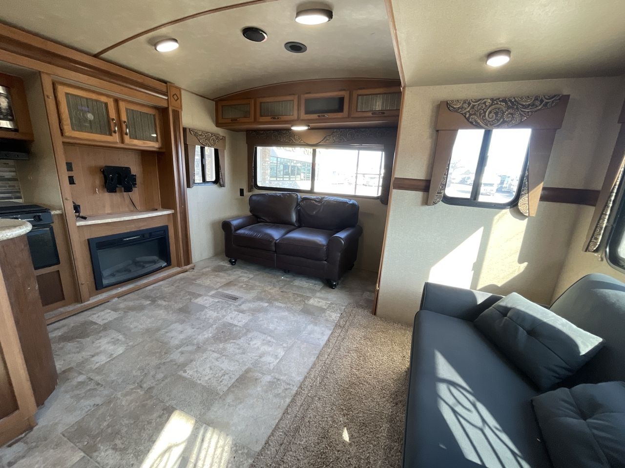 2017 CROSSROAD SUNSET TRAIL 322RL