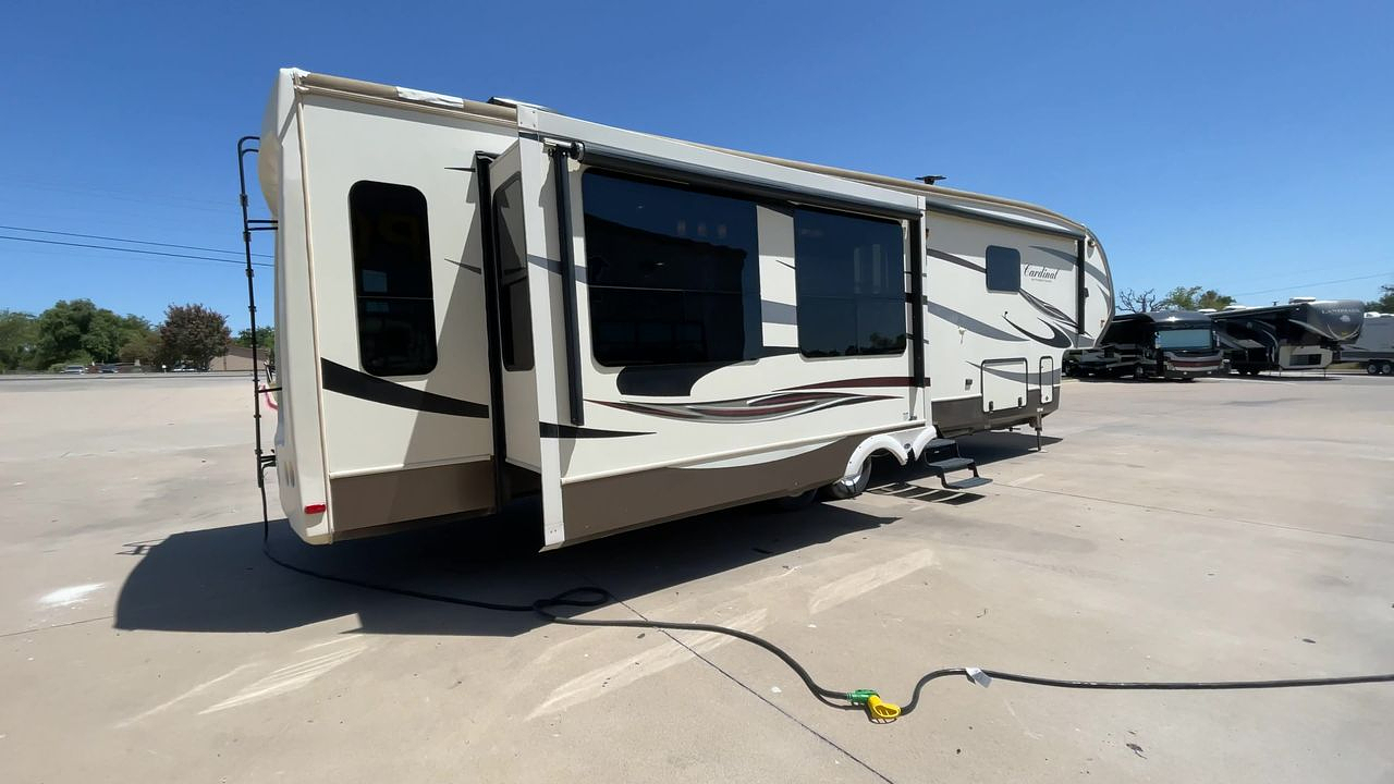 2016 FOREST RIVER CARDINAL 3875FB