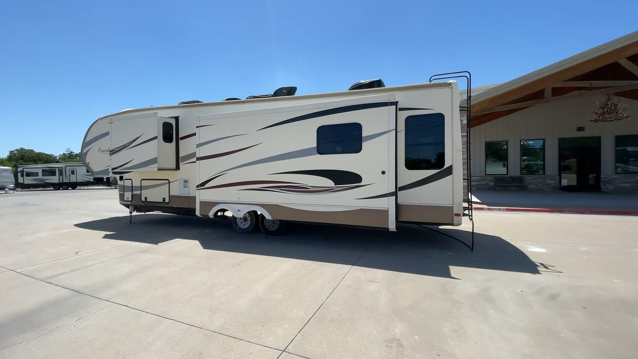 2016 FOREST RIVER CARDINAL 3875FB