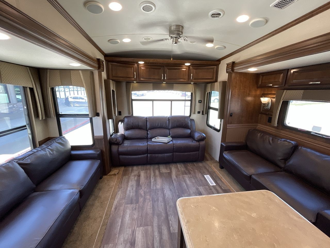 2016 FOREST RIVER CARDINAL 3875FB