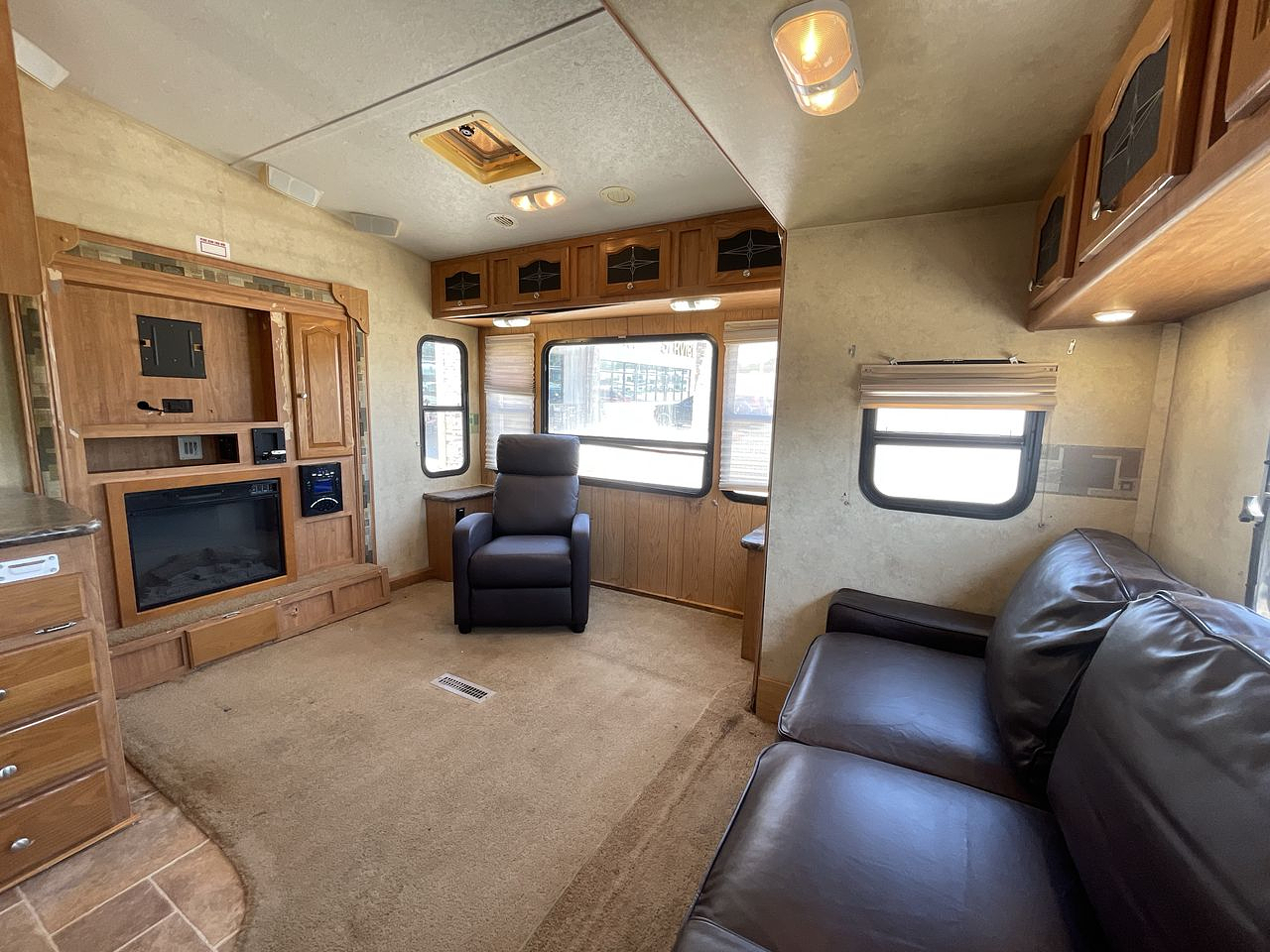 2010 FLAGSTAFF 8528CKSS