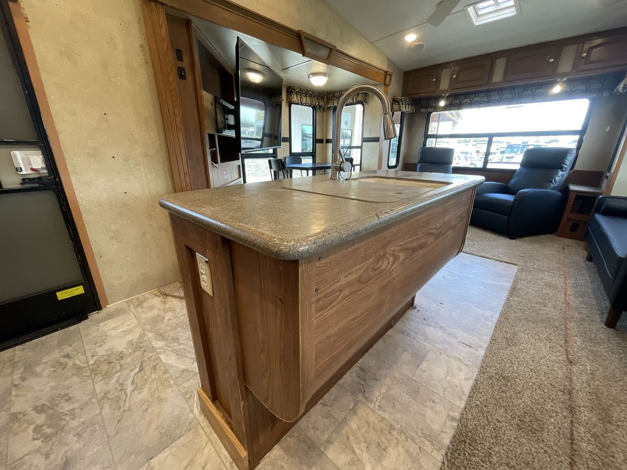 2015 FLAGSTAFF 8528IKWS