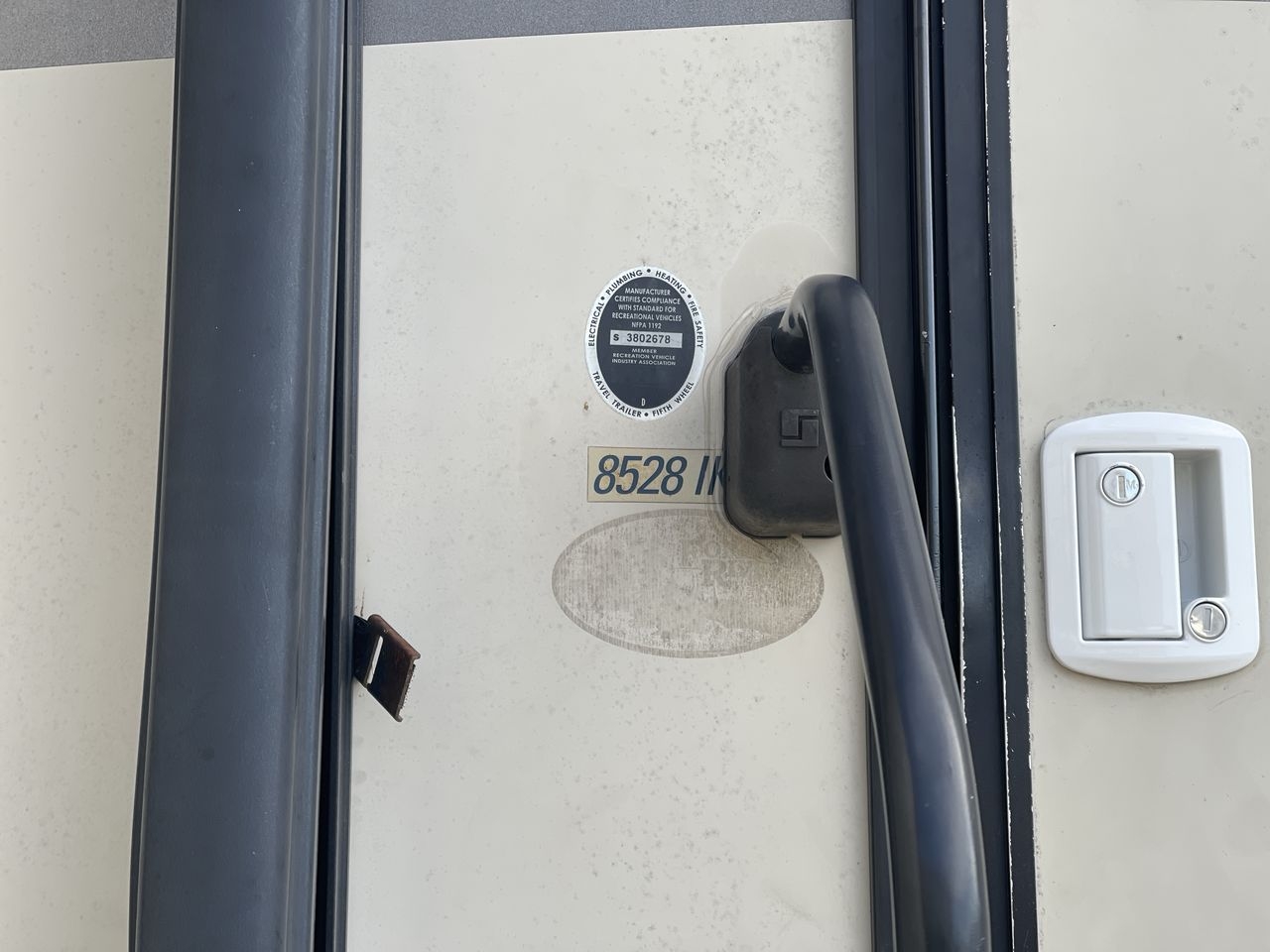 2015 FLAGSTAFF 8528IKWS