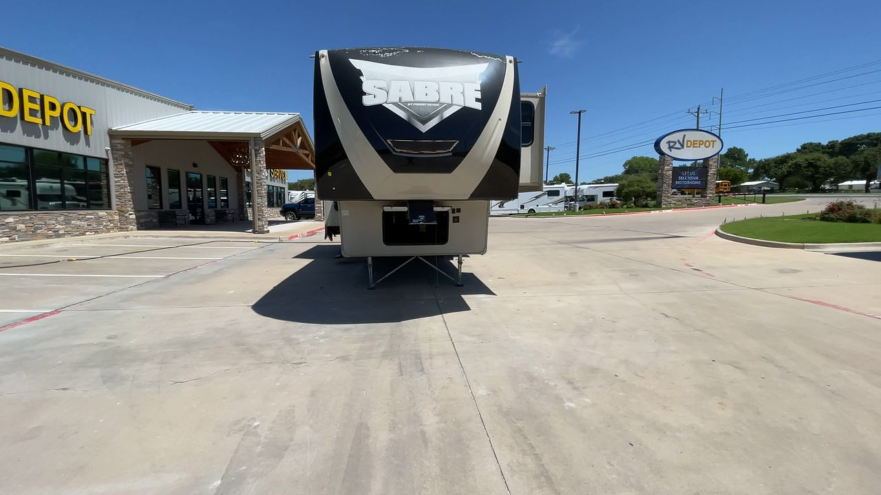 2016 FOREST RIVER SABRE 330CK