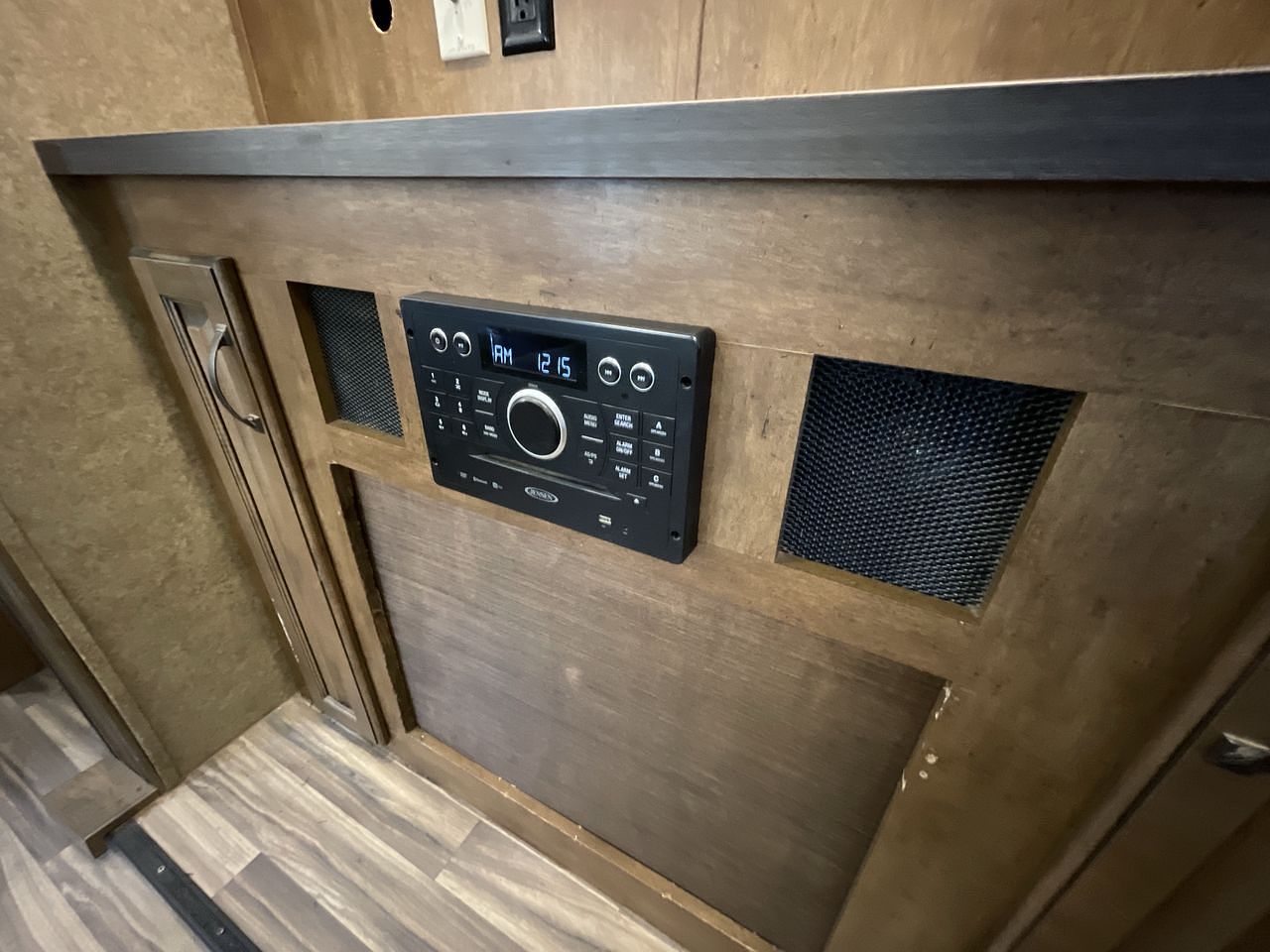 2016 FOREST RIVER SABRE 330CK