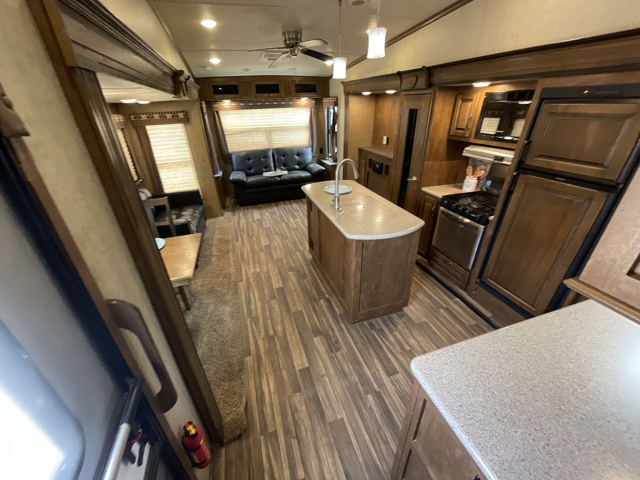 2016 FOREST RIVER SABRE 330CK