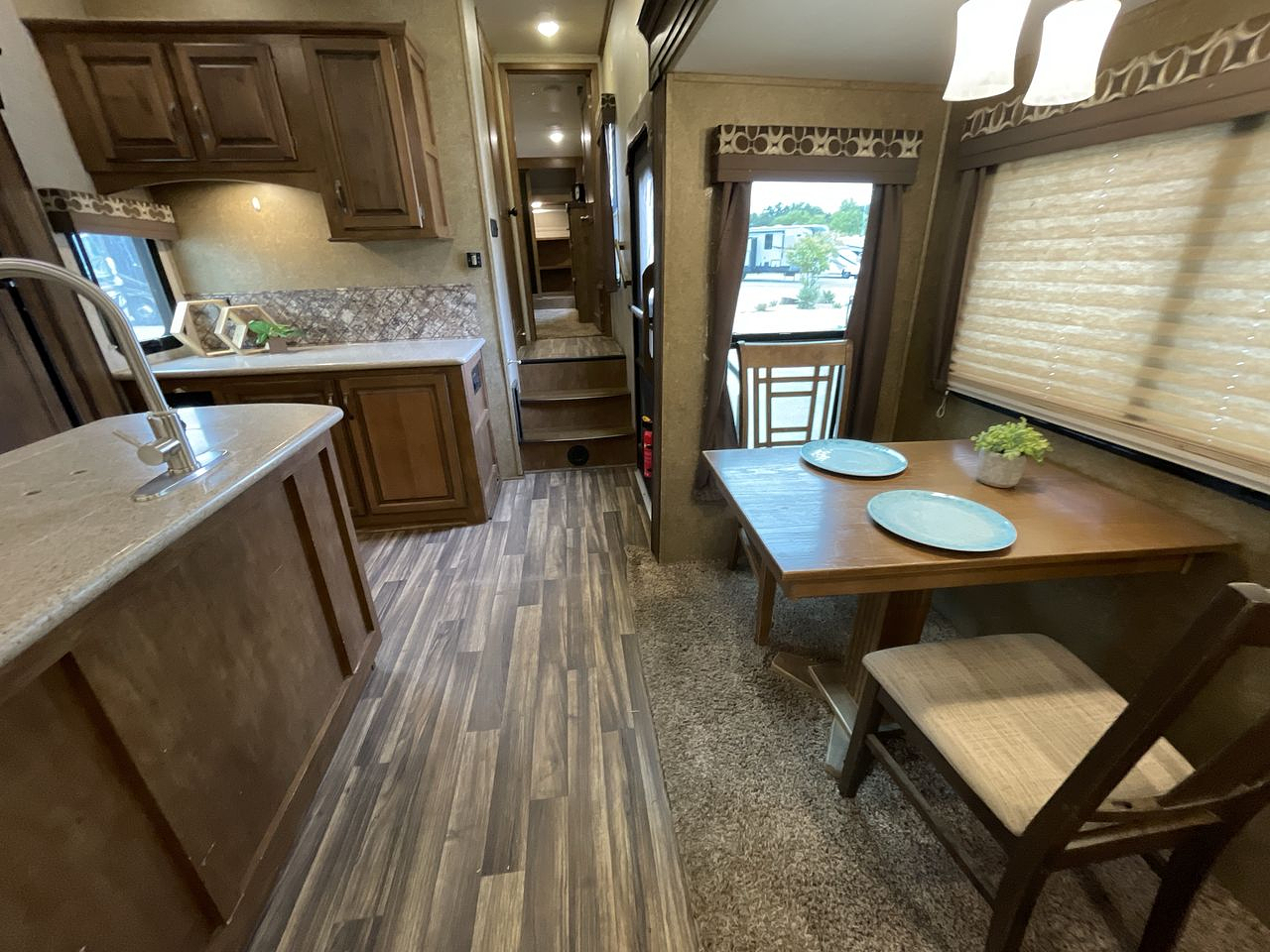 2016 FOREST RIVER SABRE 330CK