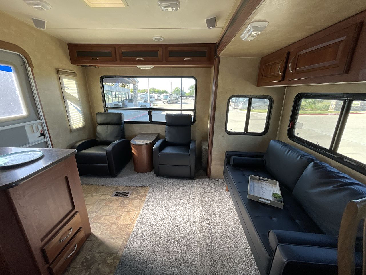 2012 FOREST RIVER EXTRA LITE 271RLX