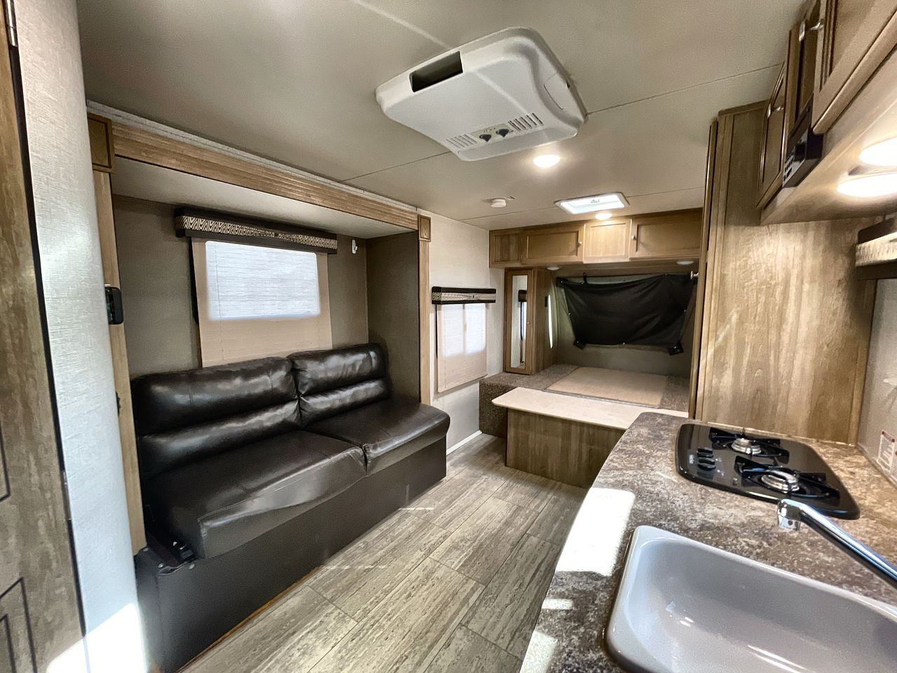 2018 REAL-LITE 181