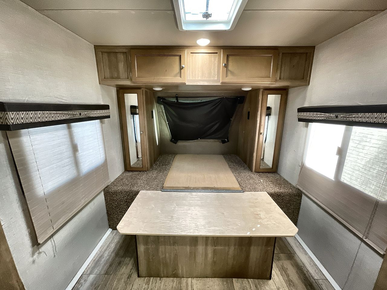 2018 REAL-LITE 181