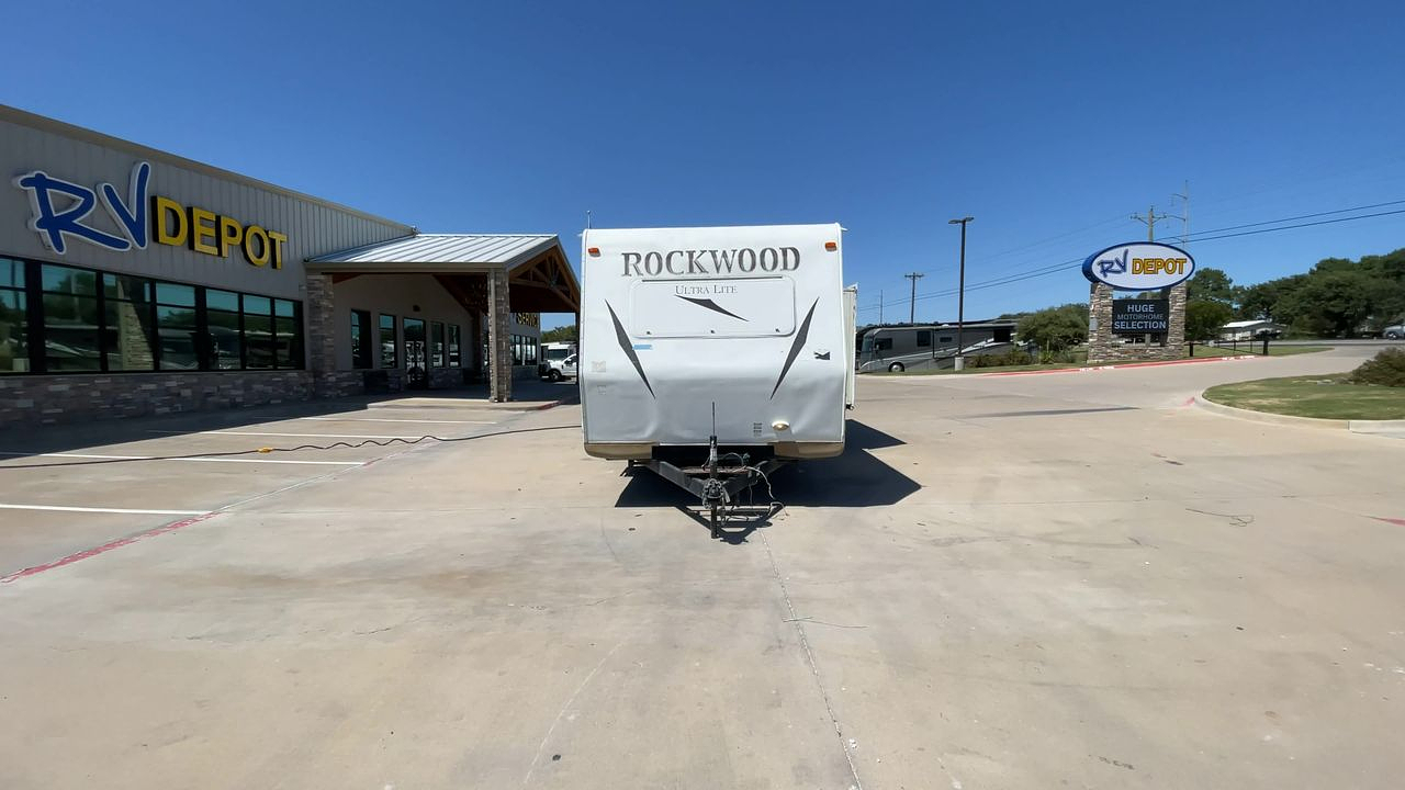2016 FOREST RIVER ROCKWOOD 2604