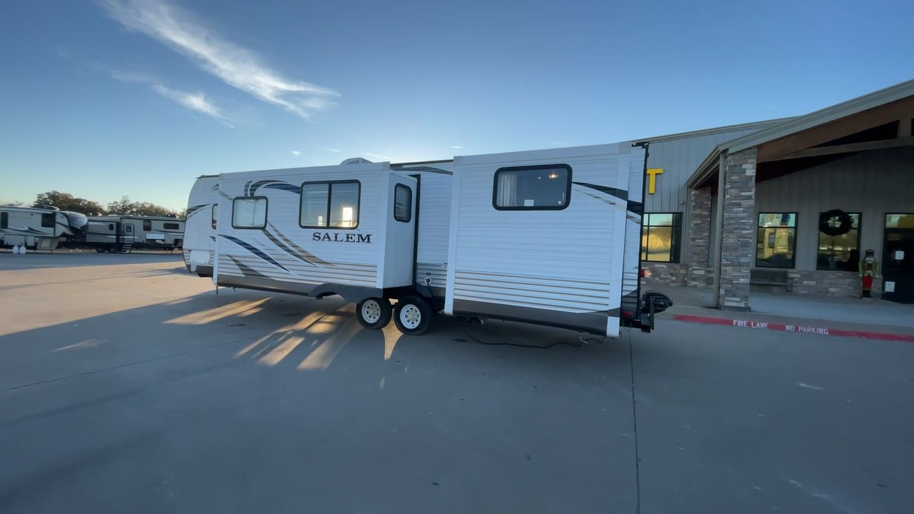 2013 SALEM 32BHDS