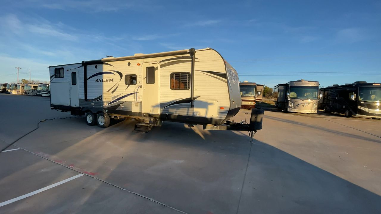 2013 SALEM 32BHDS