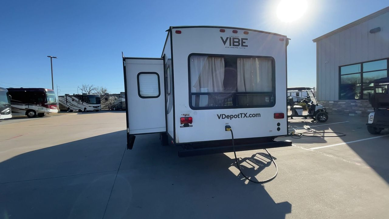 2017 FOREST RIVER VIBE 277RLS