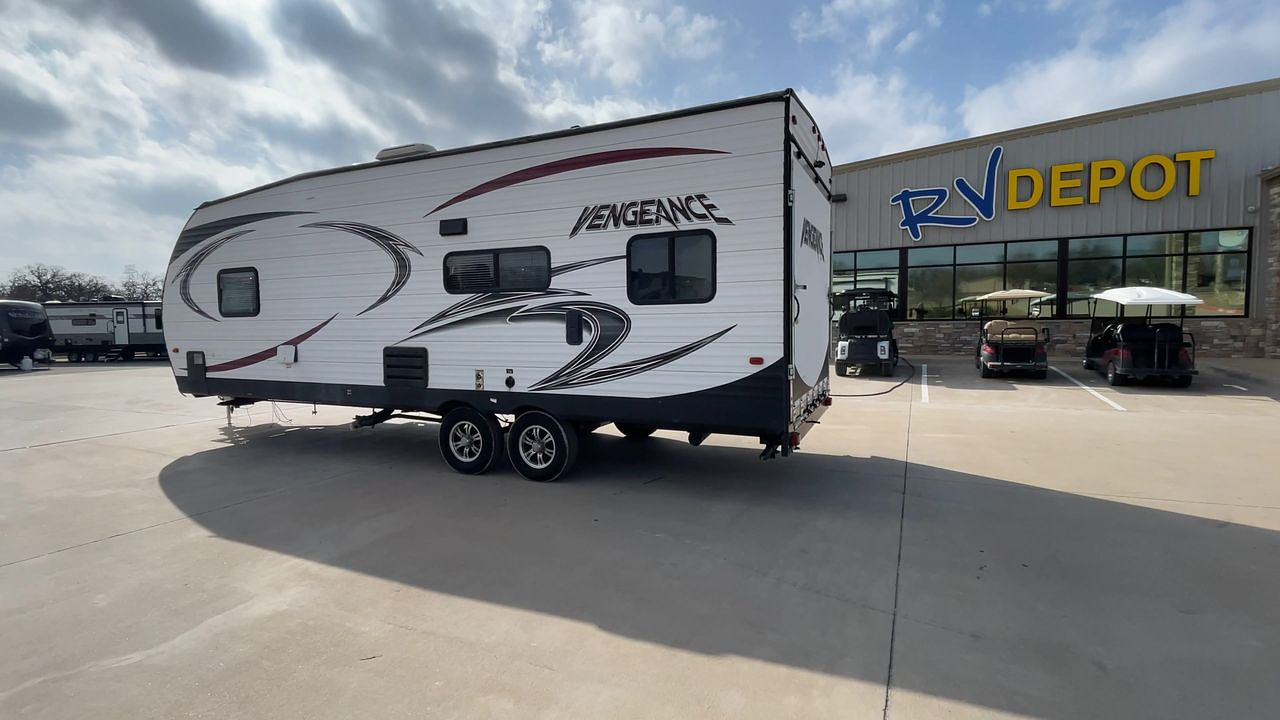 2014 FOREST RIVER VENGEANCE 25V