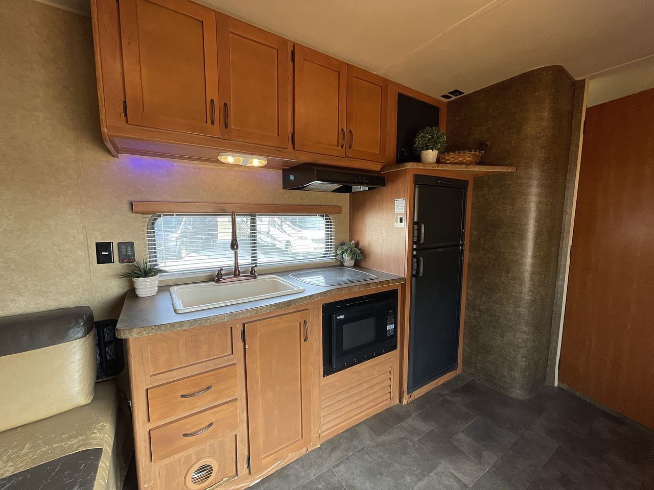 2014 FOREST RIVER VENGEANCE 25V