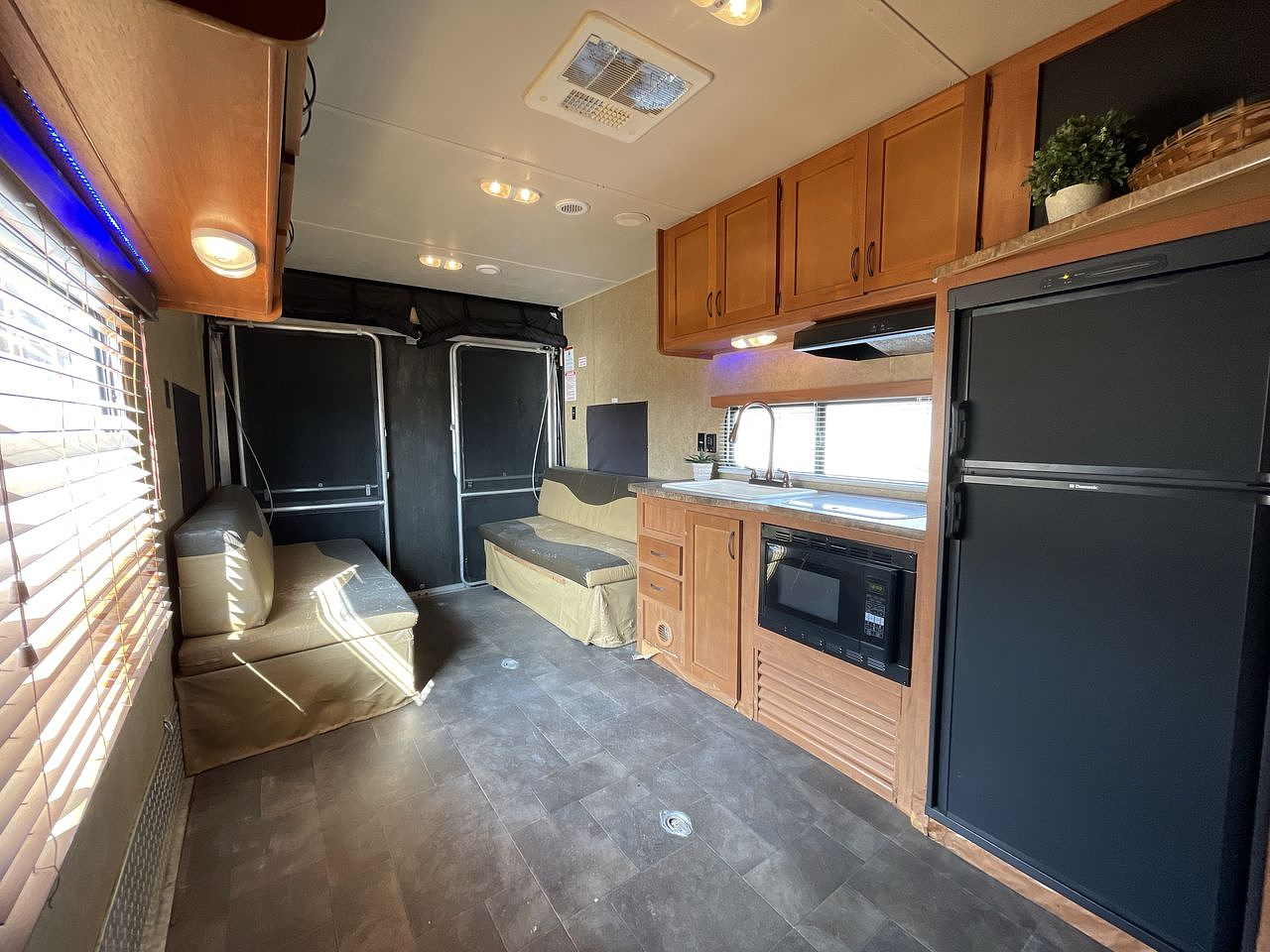2014 FOREST RIVER VENGEANCE 25V