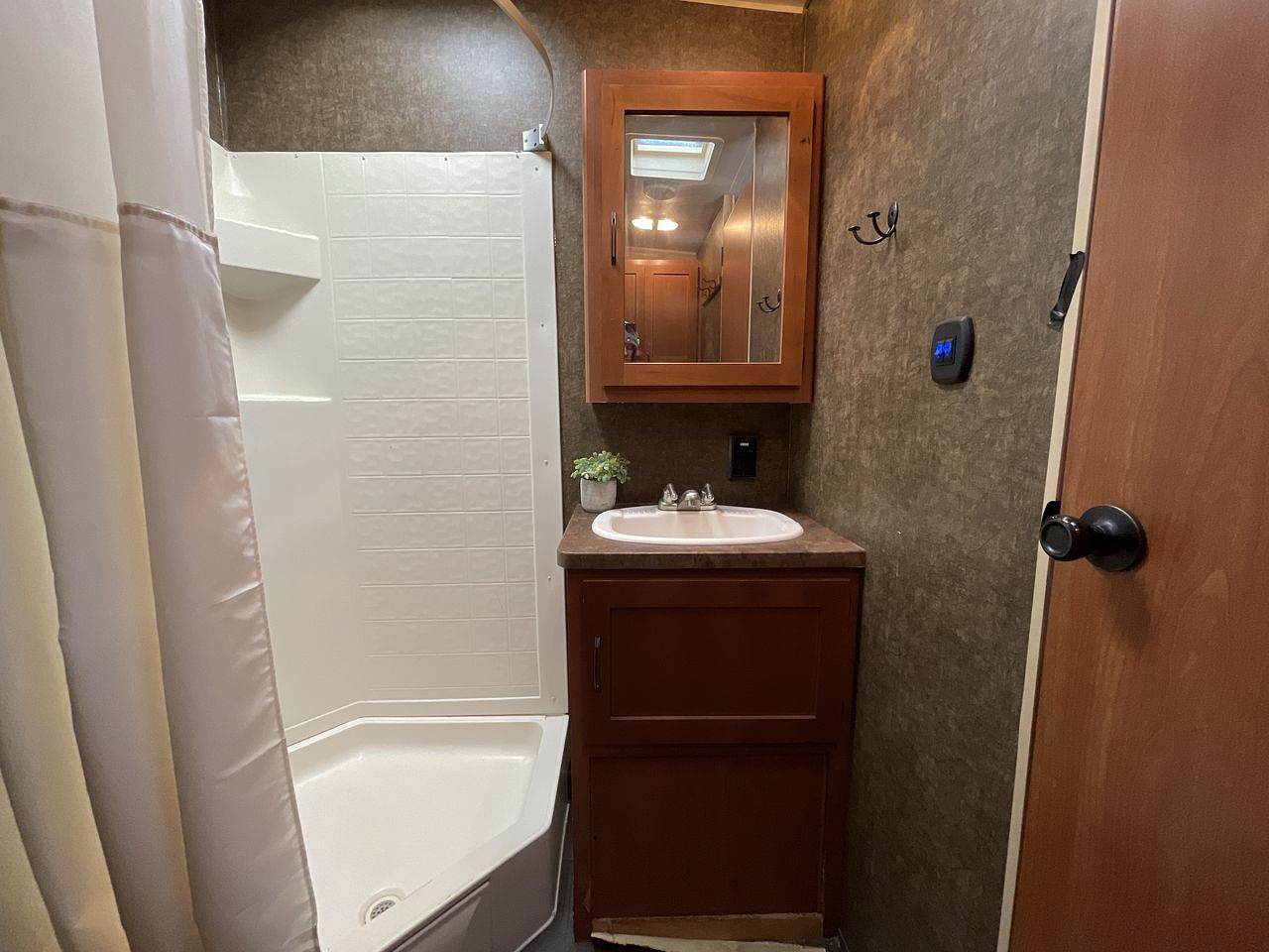 2014 FOREST RIVER VENGEANCE 25V