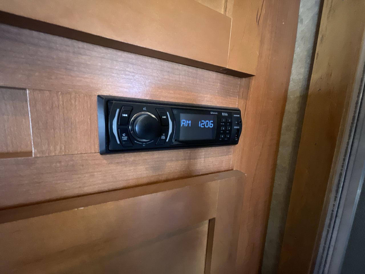 2014 FOREST RIVER VENGEANCE 25V