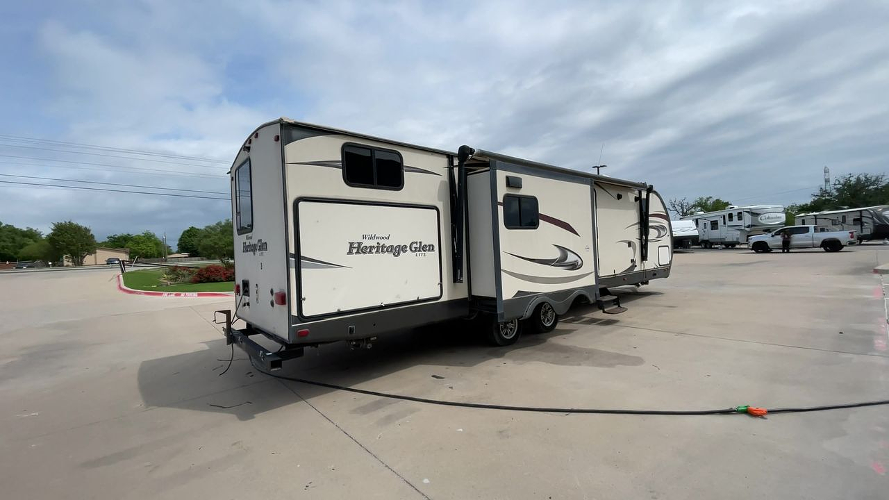 2017 WILDWOOD HERITAGE GLEN 300BH