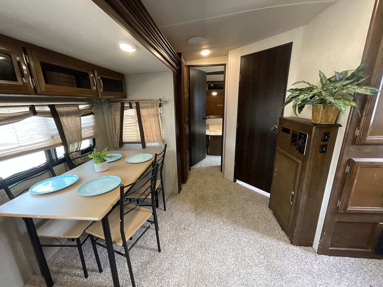 2017 WILDWOOD HERITAGE GLEN 300BH