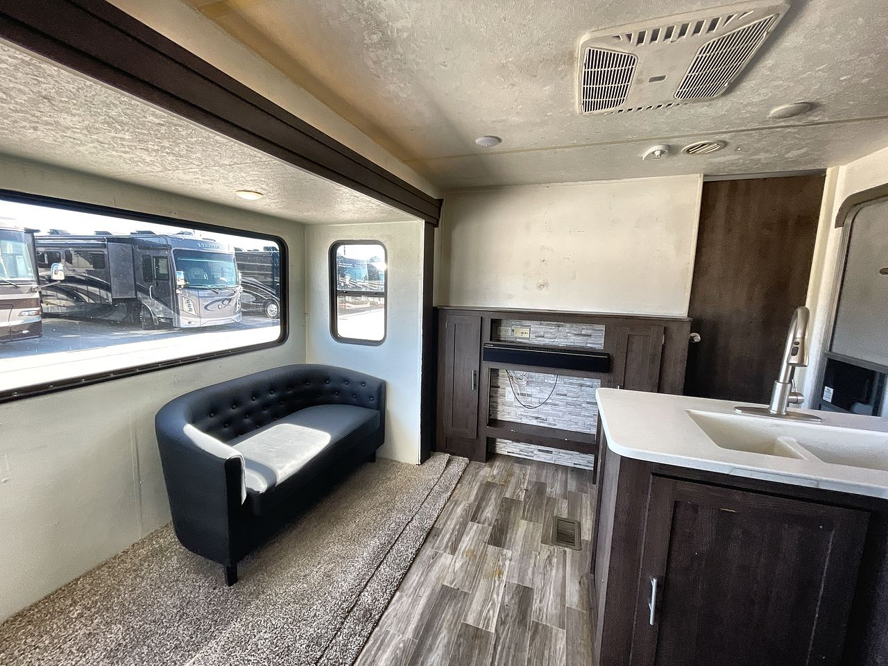2019 FOREST RIVER WILDWOOD 31KQBTS
