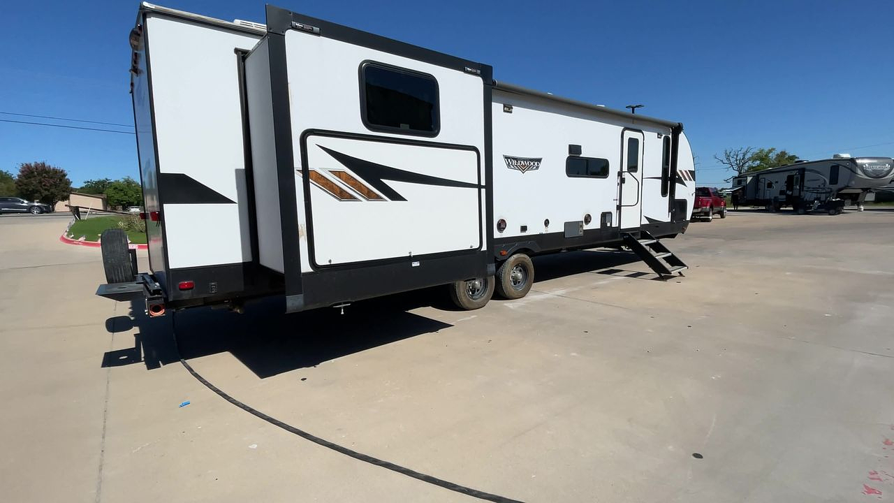 2023 FOREST RIVER WILDWOOD 31KQBTS