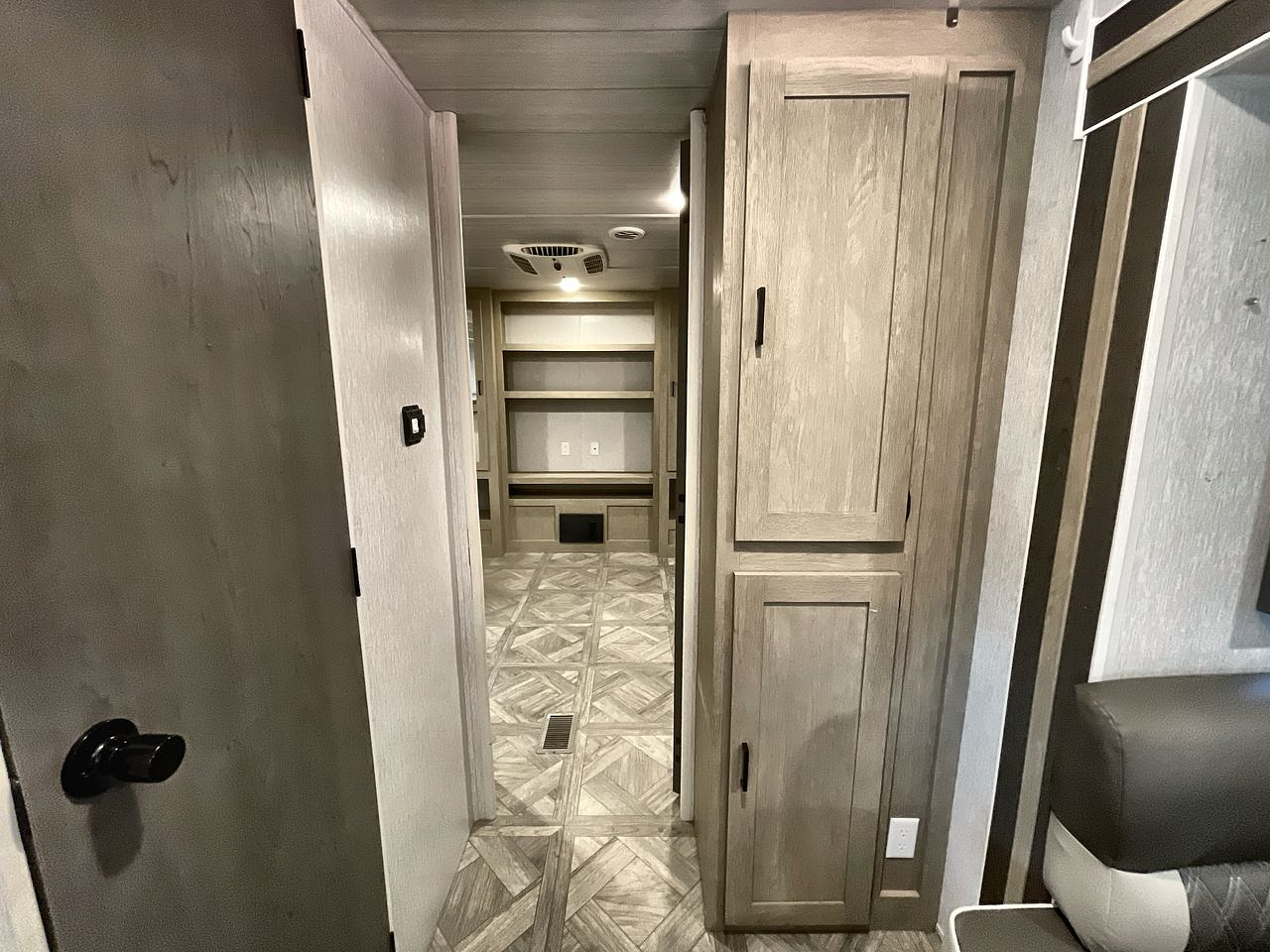 2023 FOREST RIVER WILDWOOD 31KQBTS