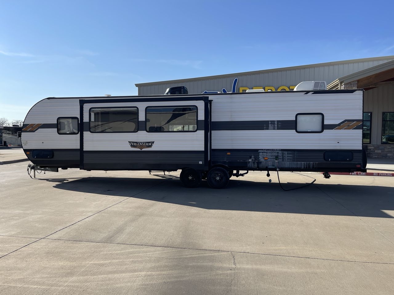 2021 FOREST RIVER WILDWOOD 37BHSS2Q