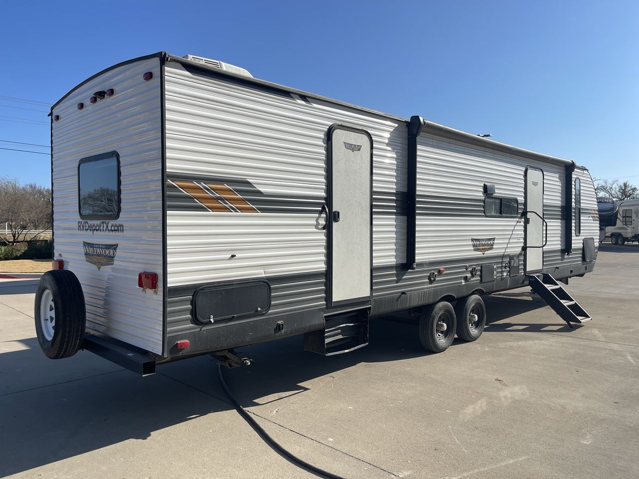 2021 FOREST RIVER WILDWOOD 37BHSS2Q