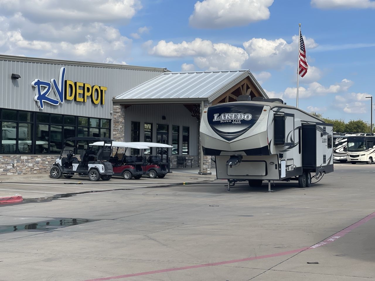 2018 KEYSTONE LAREDO 298SRL