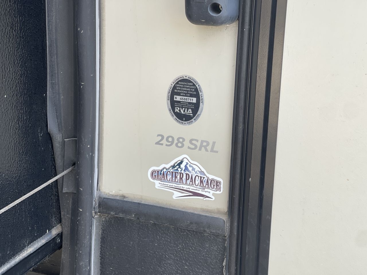 2018 KEYSTONE LAREDO 298SRL